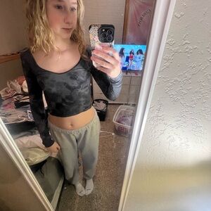 Black Long Sleeve Crop Top